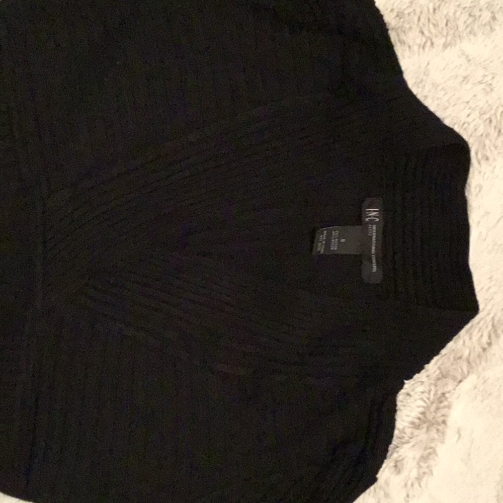 Black ribbed sweater